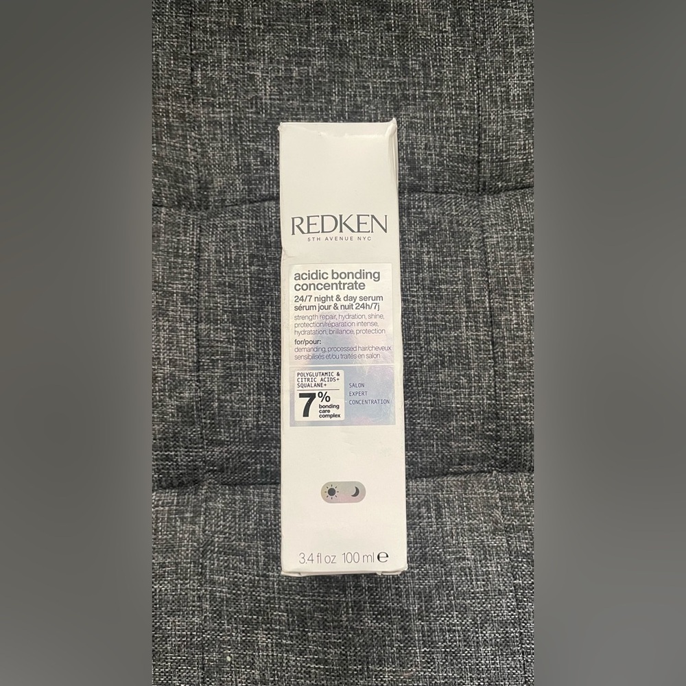 Redken Acidic Bonding Concentrate 24/7 Night Day